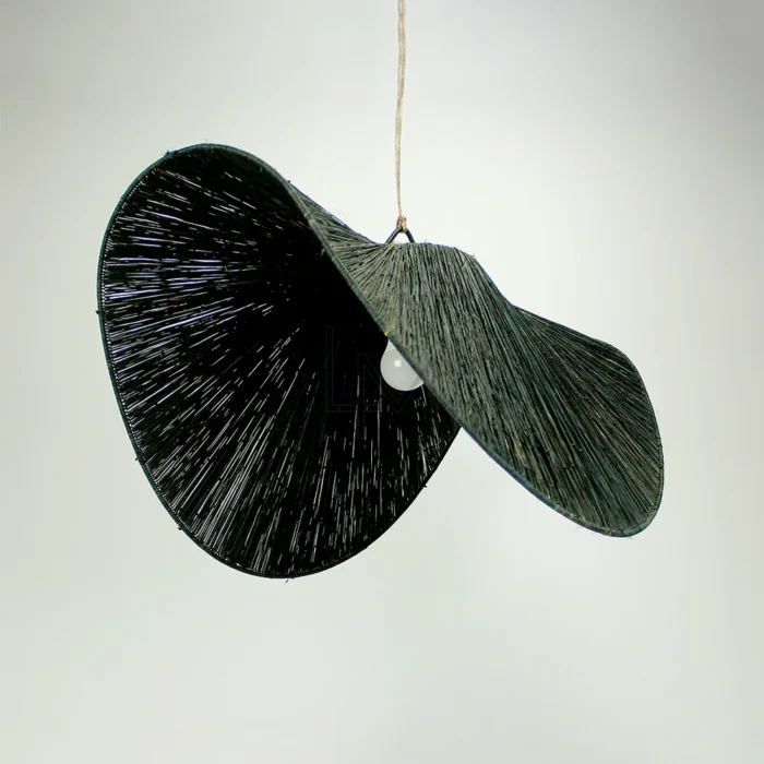 Lampe suspendue en raffia en forme de parasol – Image 1